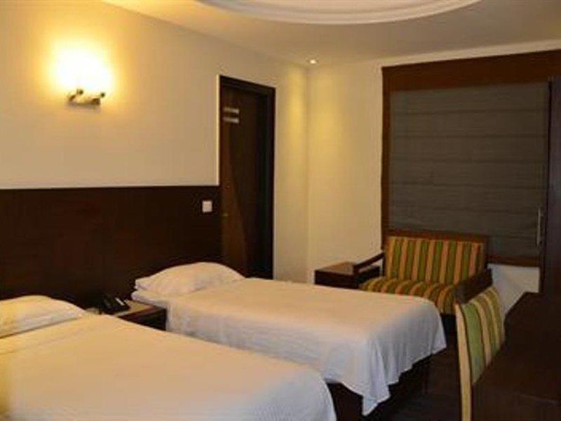 Fabhotel Marble Arch Karol Bagh Delhi Kültér fotó