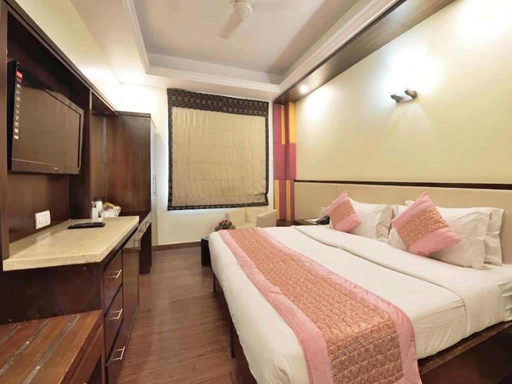 Fabhotel Marble Arch Karol Bagh Delhi Kültér fotó