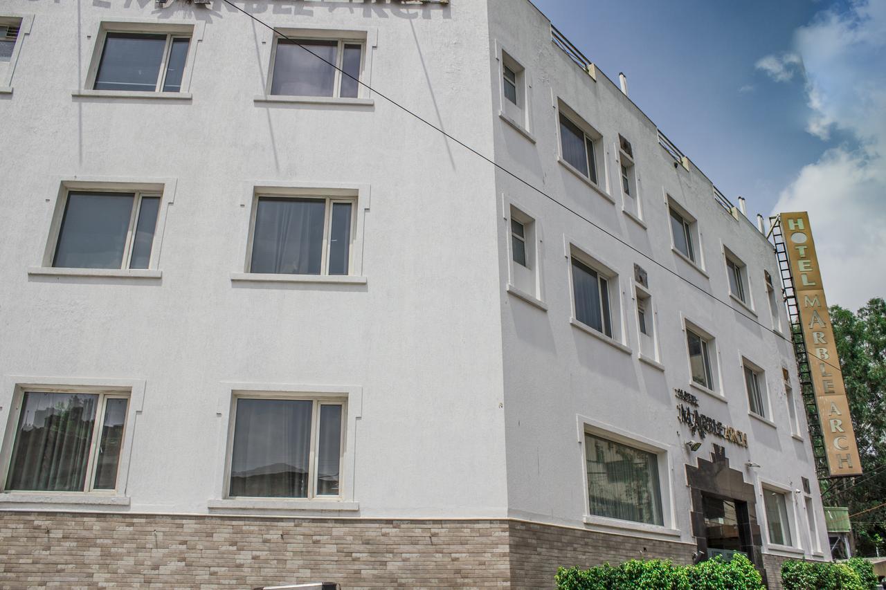 Fabhotel Marble Arch Karol Bagh Delhi Kültér fotó